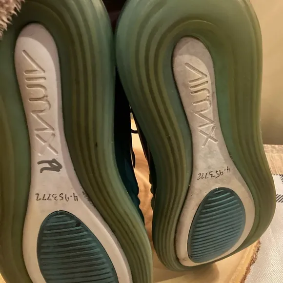 NIKE AIR MAX 720 (GS) Athletic Shoes “Sea Forest” AQ3196-400 Size 6.5Y